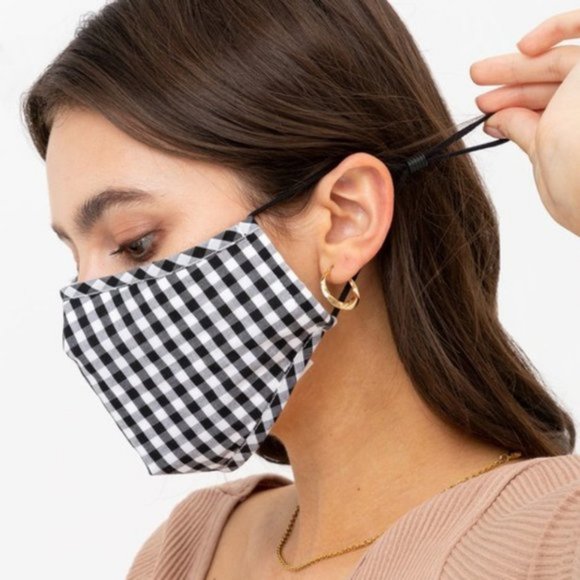 Gingham Reusable 3 Layers Filter Pocket Face Mask - Picture 5 of 9